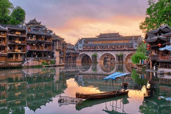 9D7N ZHANGJIAJIE DIRECT FLIGHT (EX KCH)张家界+凤凰古城