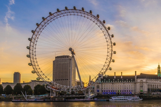 13D10N EUROPE EVERGREEN + LONDON + DUBAI (EX KUL) (G)